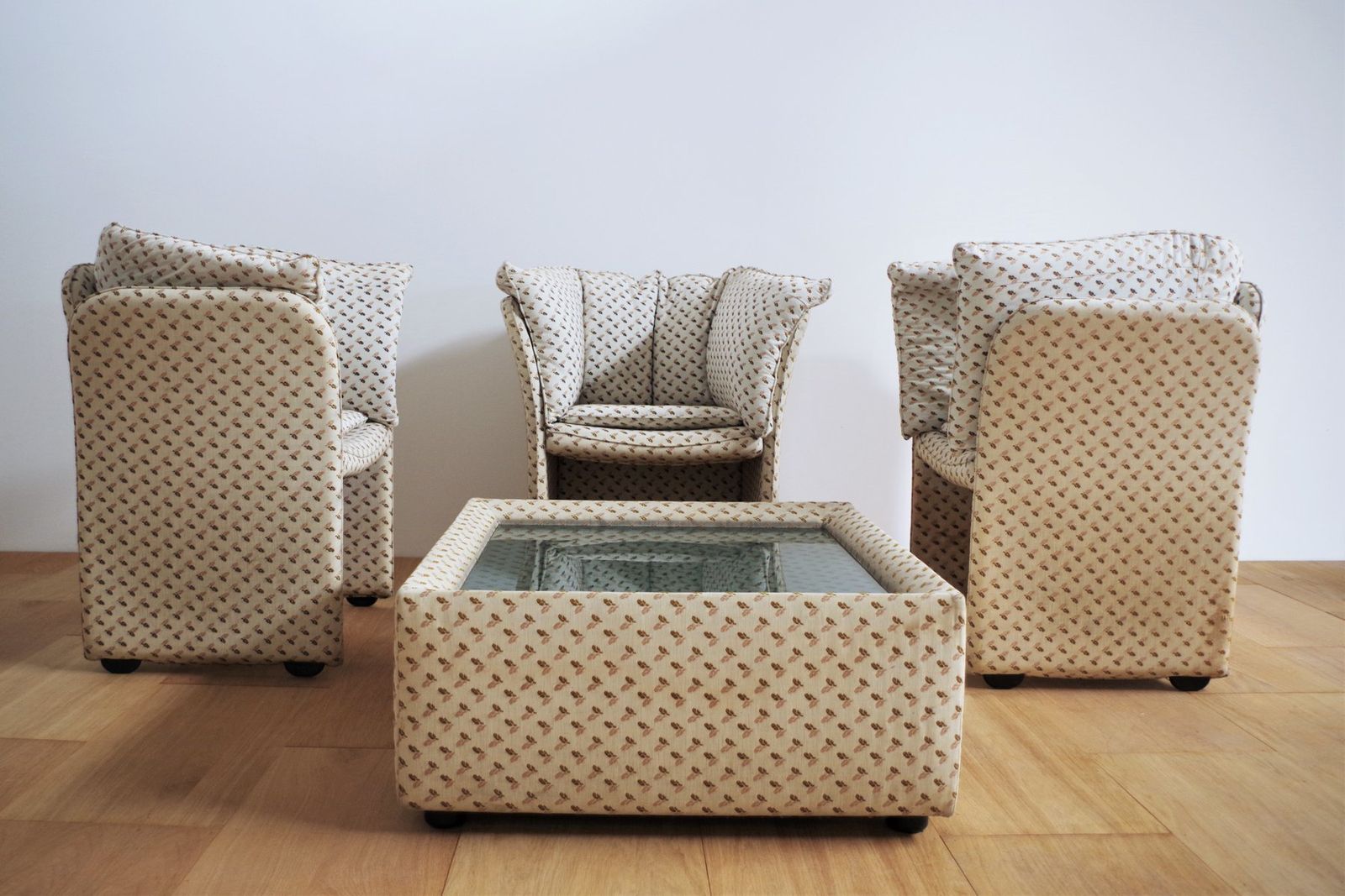 Armchairs And Coffee Table In The Style Of B&B Italia, 1970s, Set Of 4