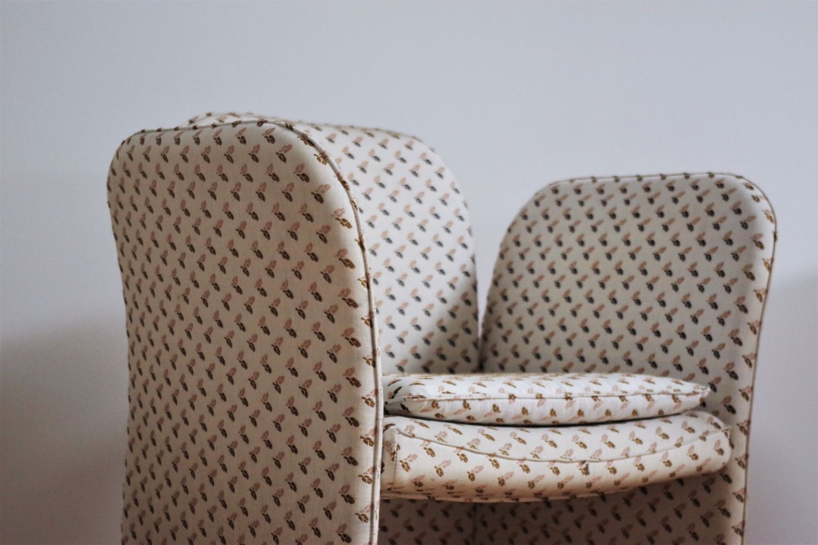 Furniture Armchairs And Coffee Table In The Style Of B&B Italia, 1970s, Set Of 4 photo