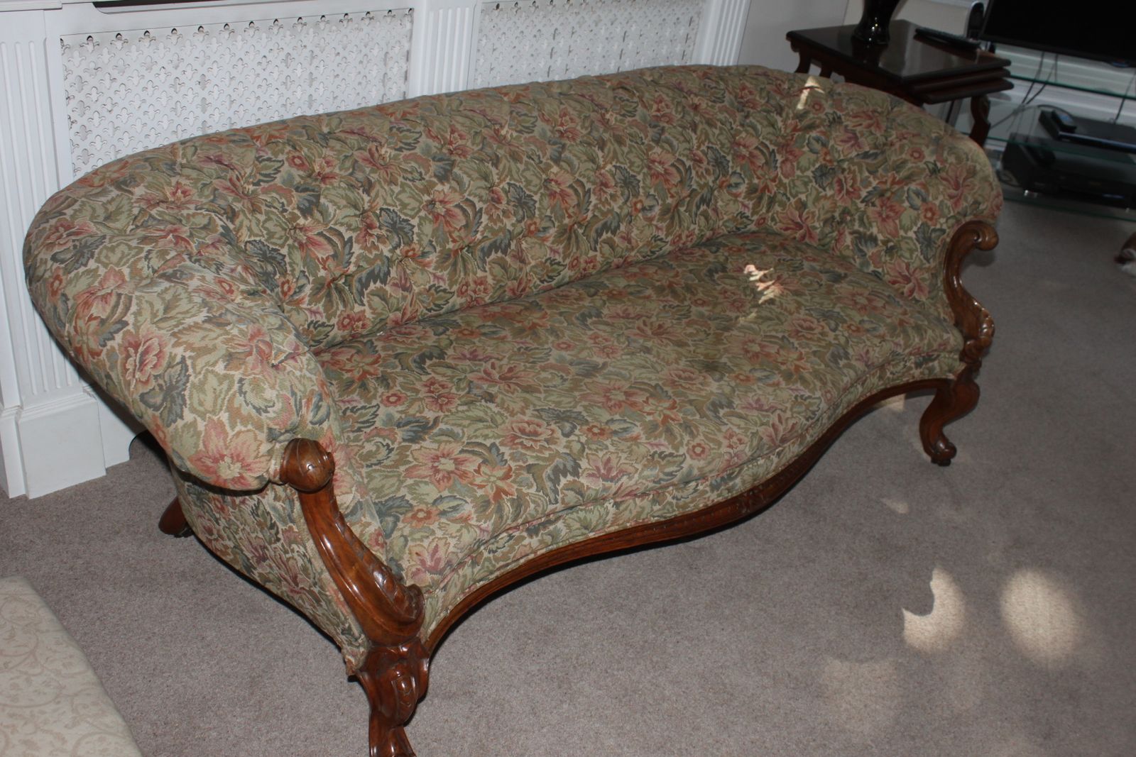 A Wonderful And Rare Antique Victorian Original Carved Walnut Chesterfield Sofa. photo furniture