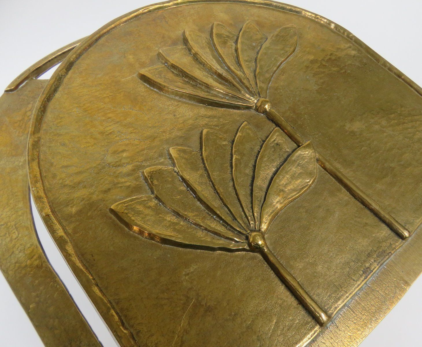 photo vinterior Brutalist Style Brass Magazine Rack With Floral Elements, 1970s