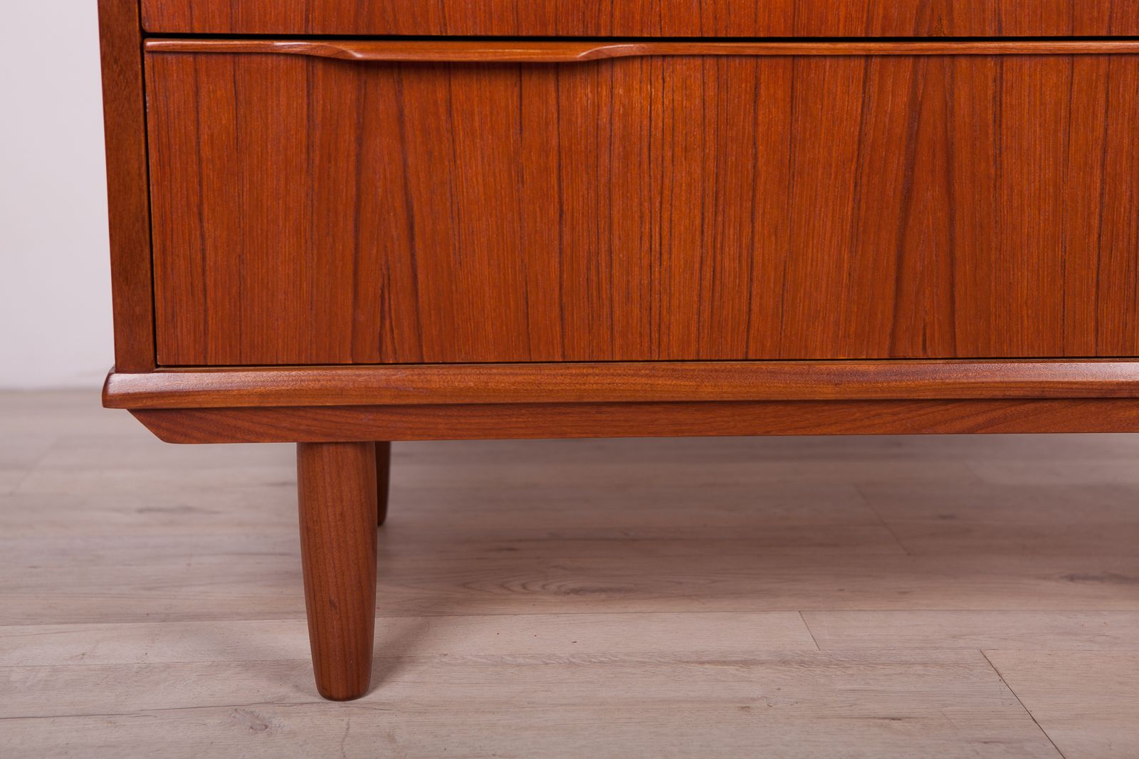photo vintage Mid Century Danish Teak Dresser, 1960s