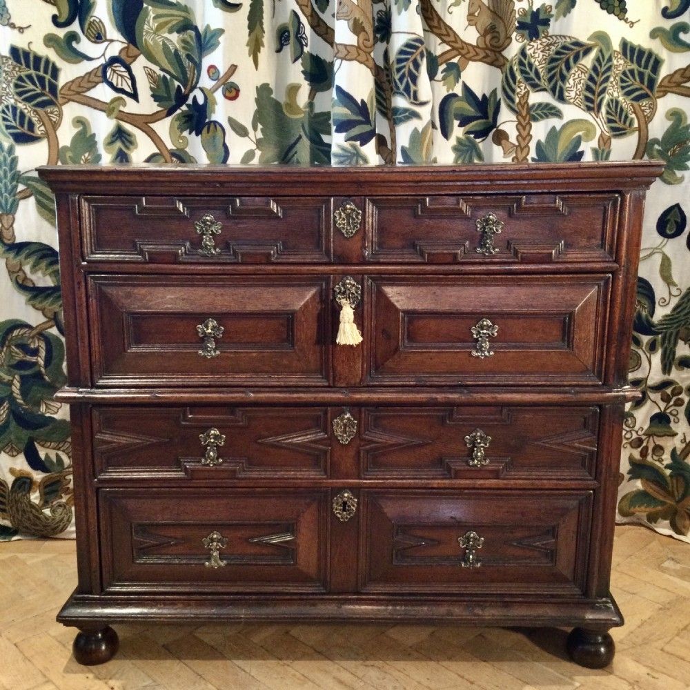 17th Century Chest Of Drawers, 1700s