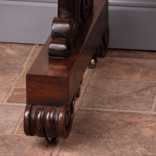 photo vinterior Rosewood Stretcher Table, 1800s