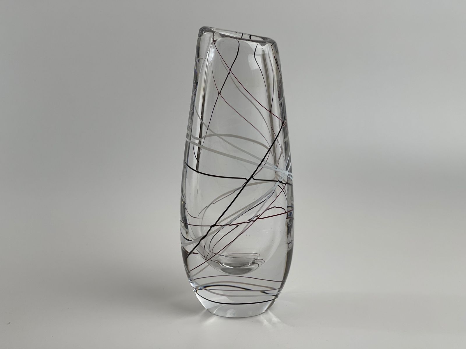 Vicke Lindstrand For Kosta In The 1950s. Vase With White, Black And Red Thread photo furniture