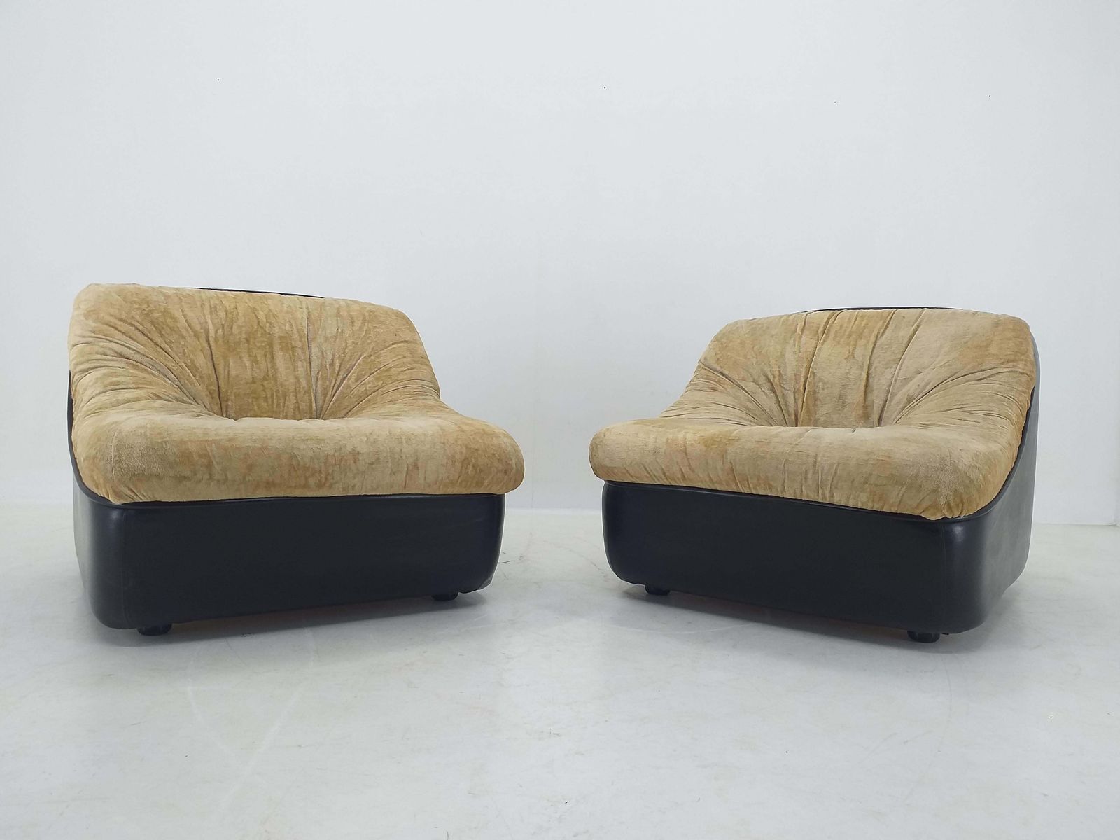 Pair Of Midcentury Lounge Chairs, Italy, 1970s. photo furniture