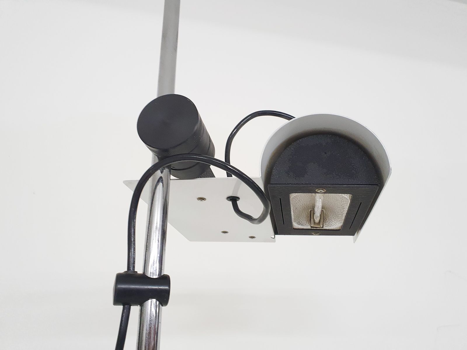 White Metal Design Floor Lamp By Joe Colombo, Italy 1980's photo vinterior