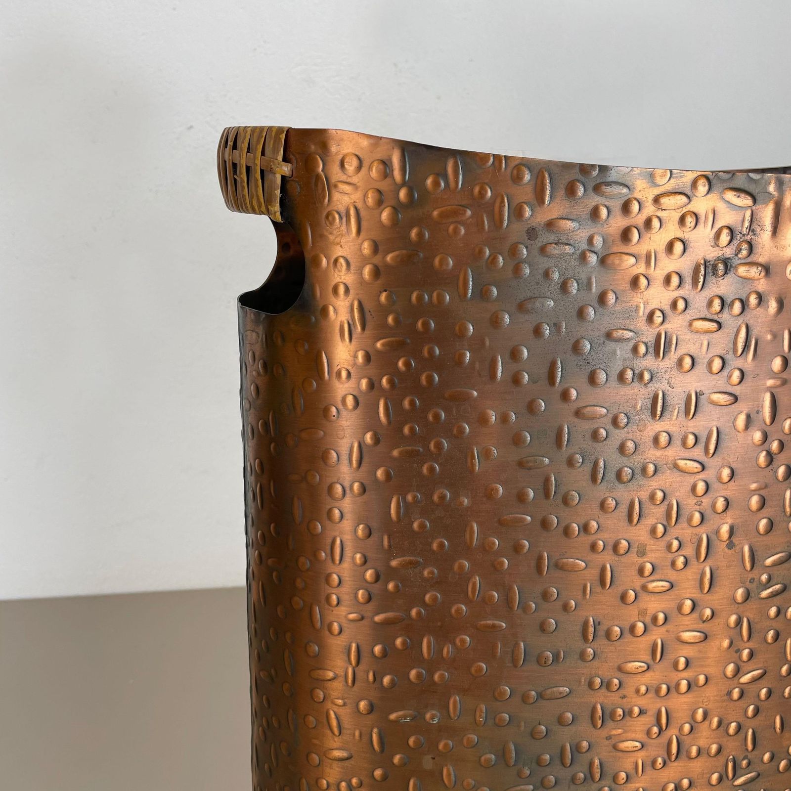 photo furniture Original Metal Copper And Rattan Hollywood Regency Umbrella Stand Germany, 1950s