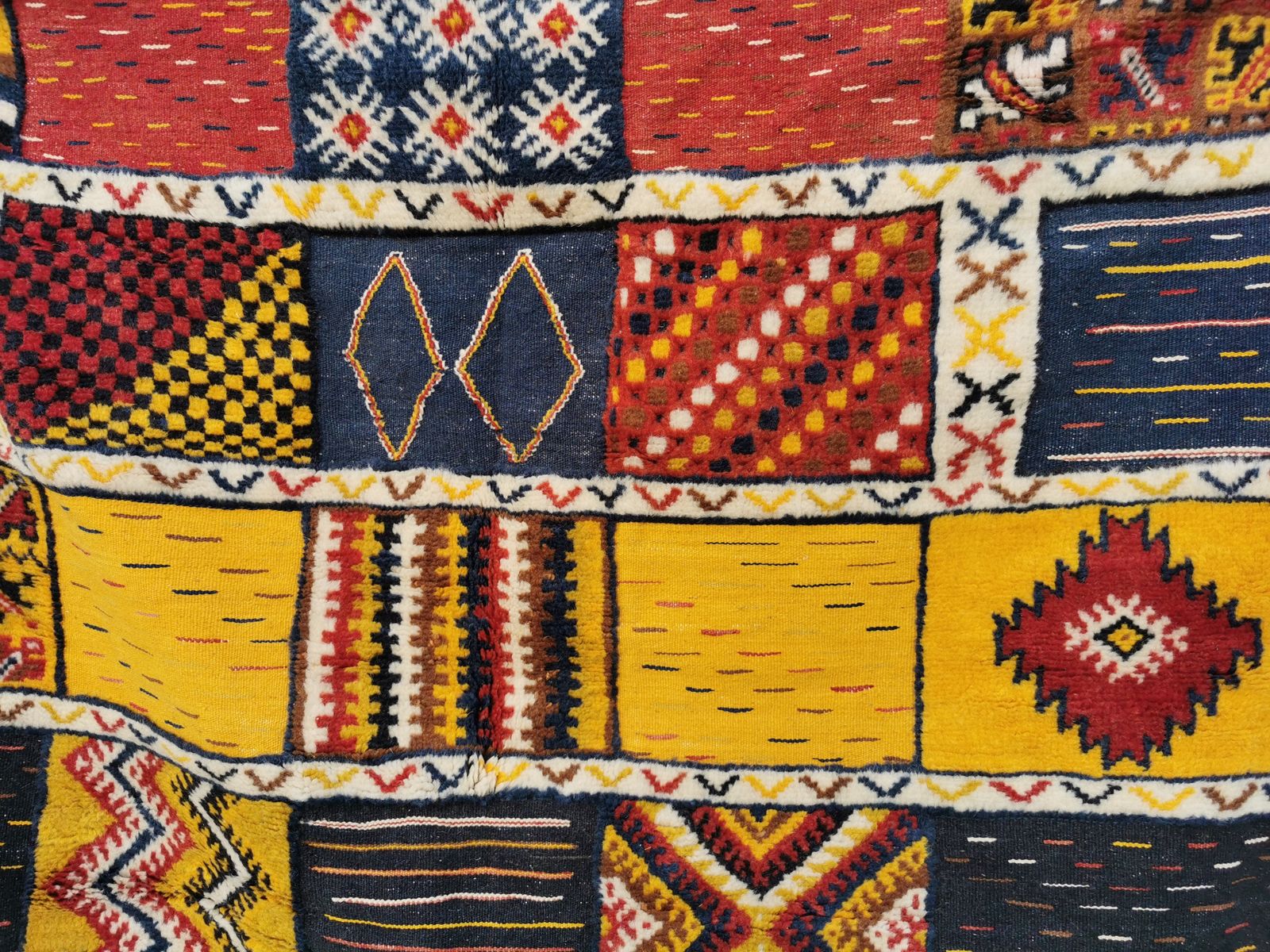 Large Handmade Traditional Moroccan Rug. Natural Wool And Camel Hair.9.1x5.2 Ft photo vinterior