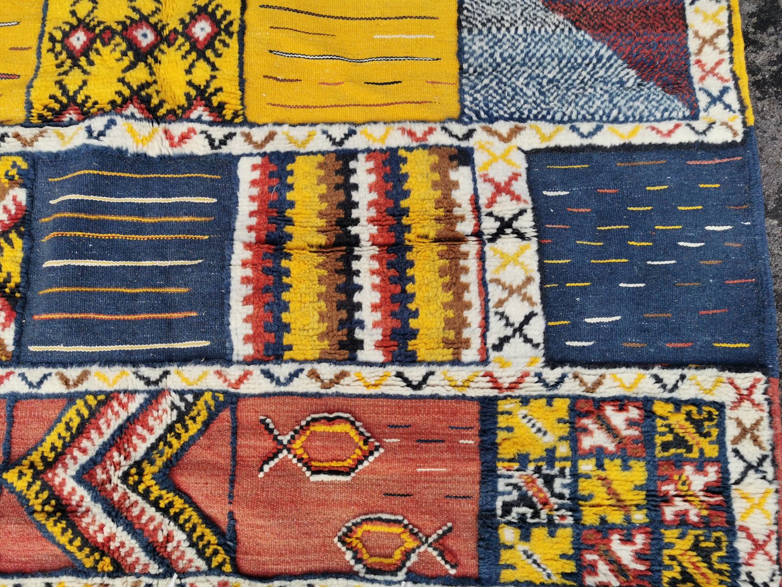 Textiles Large Handmade Traditional Moroccan Rug. Natural Wool And Camel Hair.9.1x5.2 Ft photo