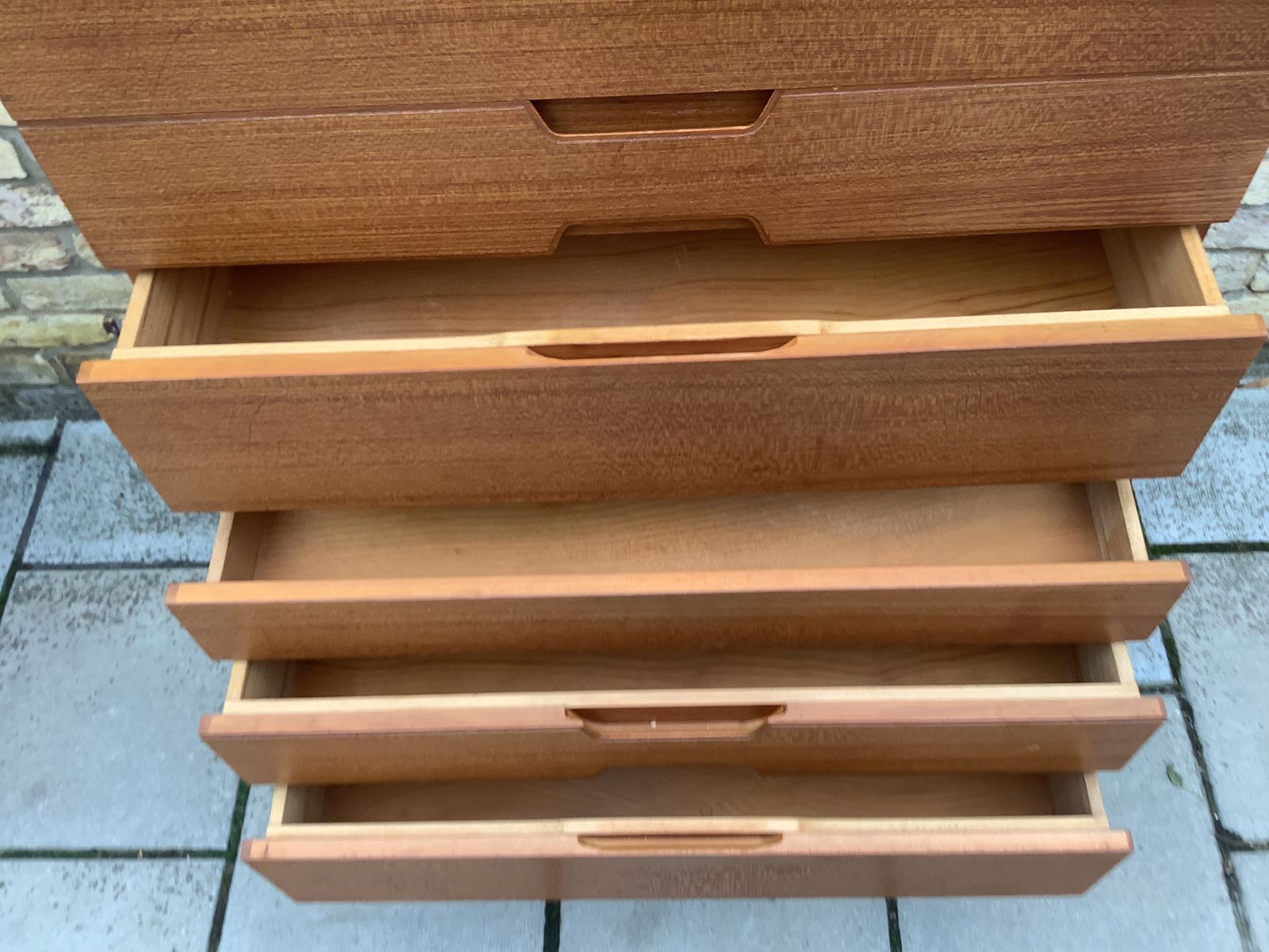 Uniflex Q Range Chest Of Drawers By Gunther Hoffstead/1960s Chest Of Draws photo 1000.0