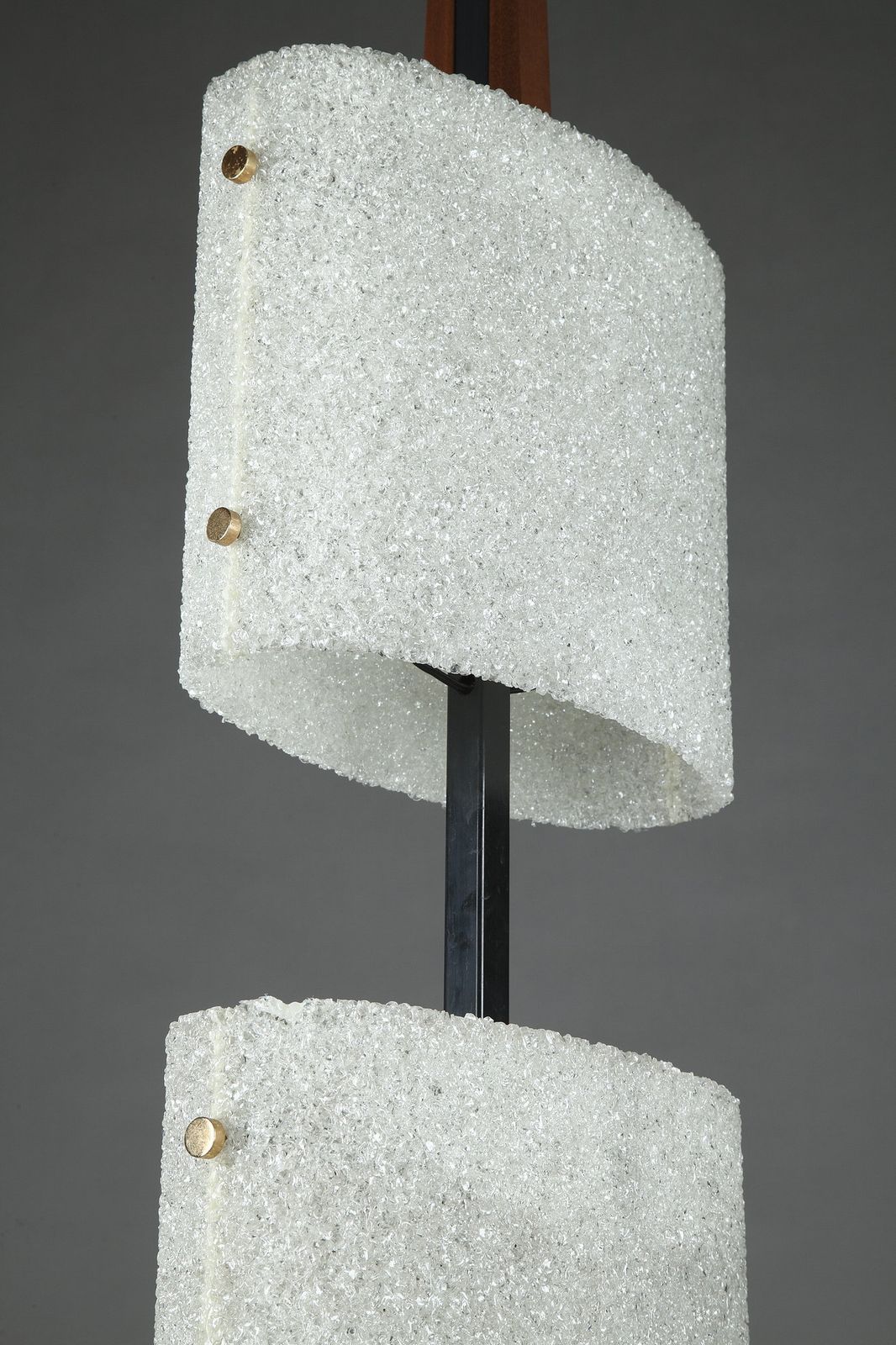 1802.0 Scandinavische Vloerlamp in Zwart Gelakt Staal en Teak met Twee Granieten Perspex Diffusers photo