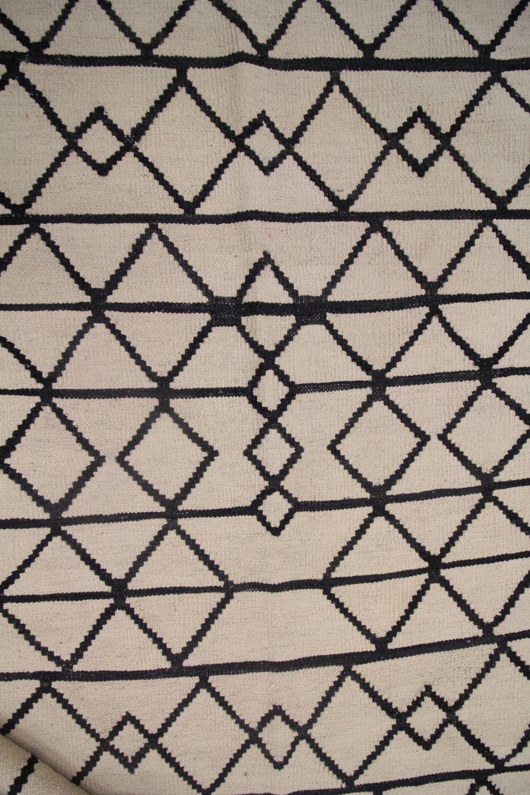 Scandinavian Rug Style Handmade Kilim Cream Black Geometric Wool Carpet  233x178cm photo 1025.0