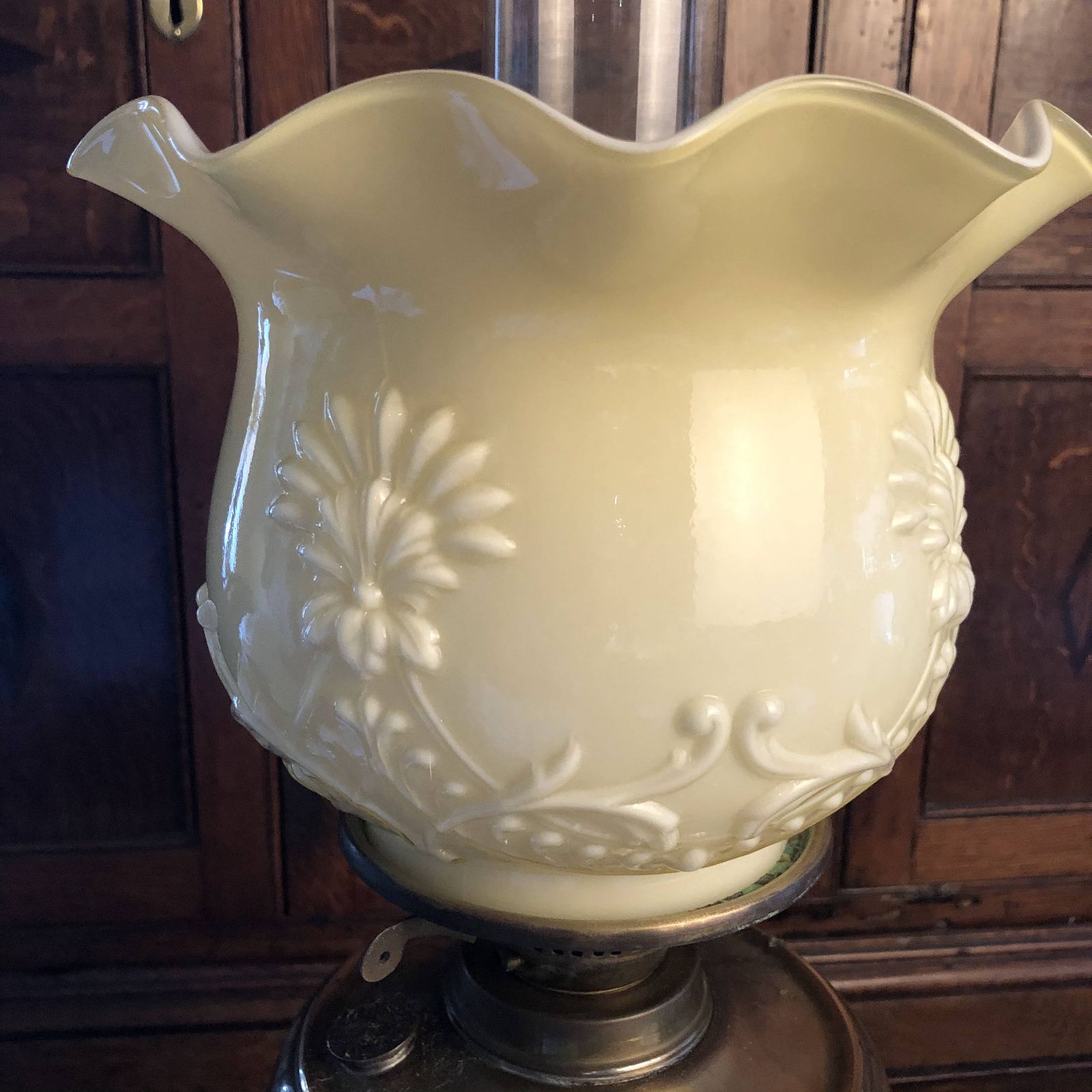 Large Victorian Oil Lamp, 1800s photo furniture