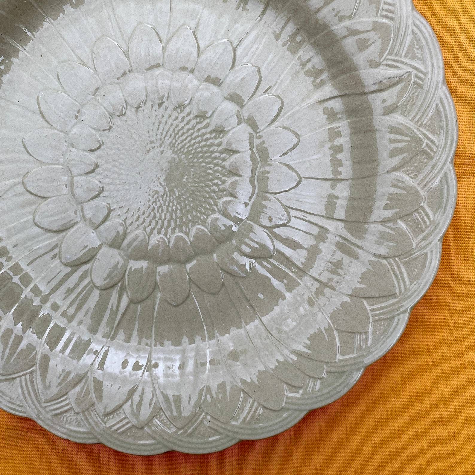 Antique 1877 Wedgwood Majolica Style Sunflower Plate photo 78.0