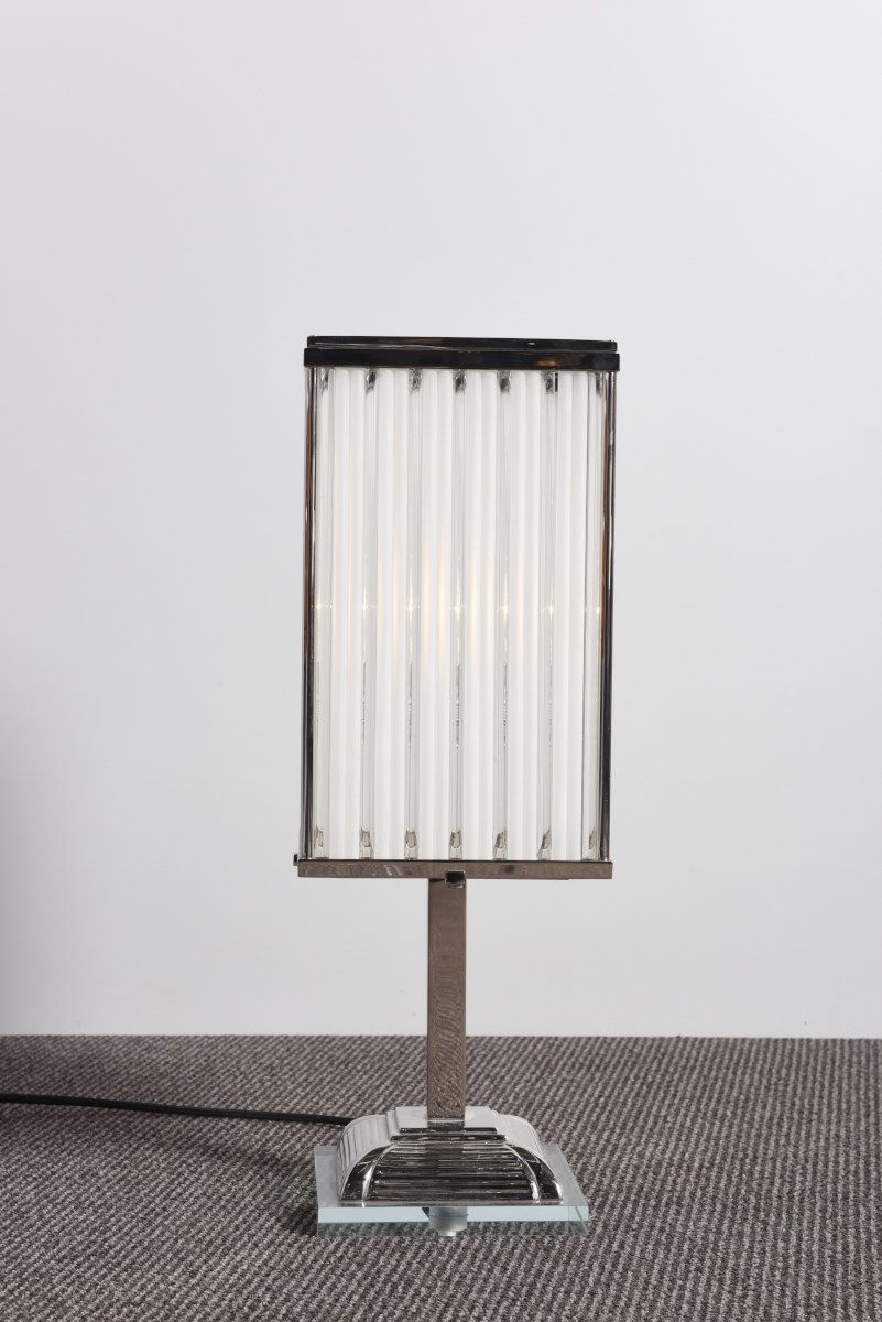 Pair Of  Art Deco Table Lamps In Nickel Plated Metal And Glass photo vinterior