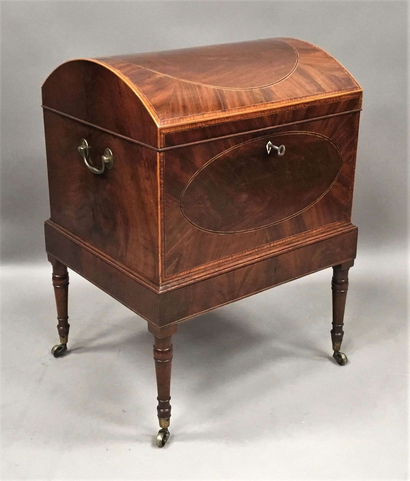 A Fine George III Sheraton Mahogany Cellarette