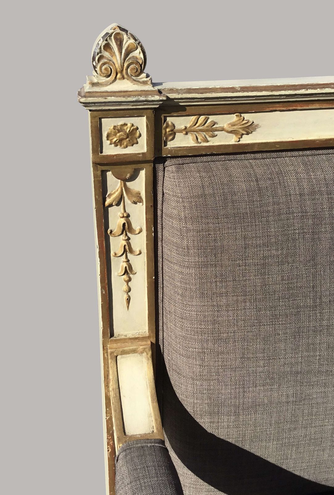 photo buy C19th Italian Neoclassical Settee Sofa