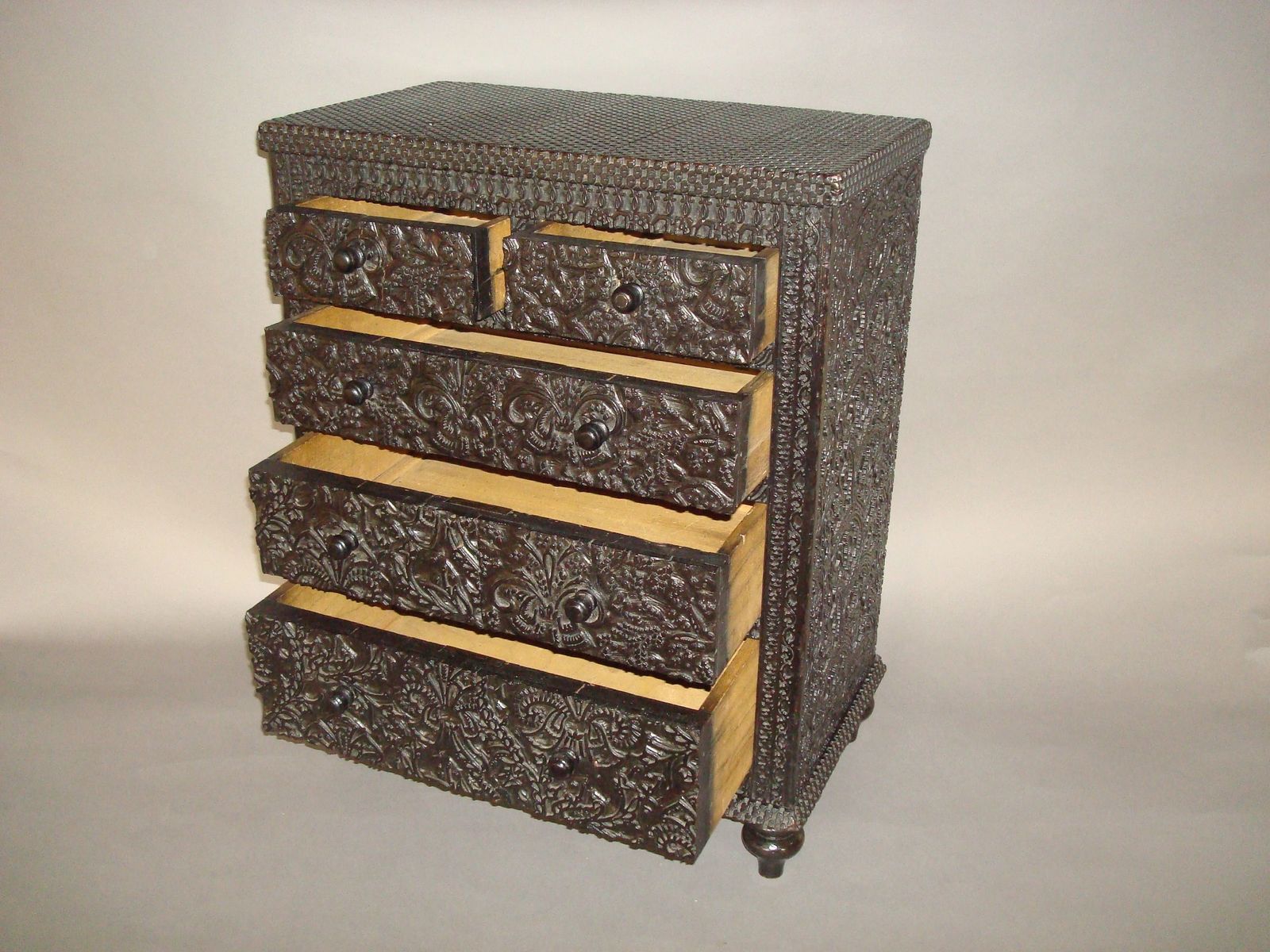 photo for sale 19th Century Chest Of Drawers, 1800s