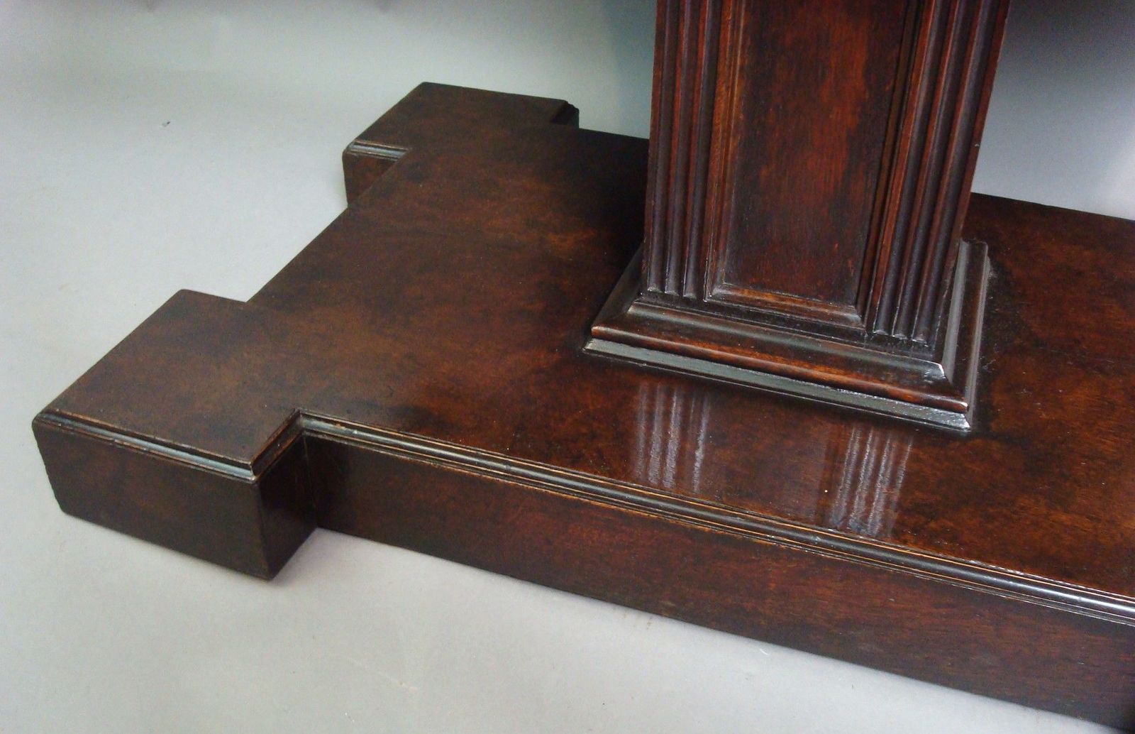 photo furniture 19th Century Gothic Oak Champagne Table
