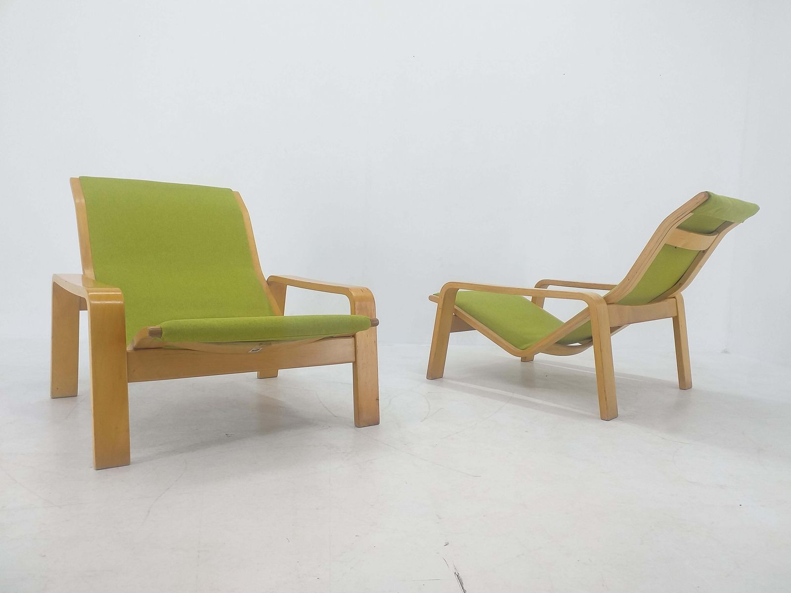 photo vinterior Paar Fauteuils Pulkka, Ilmari Lappalainen Voor Asko, Finland, Jaren 1970