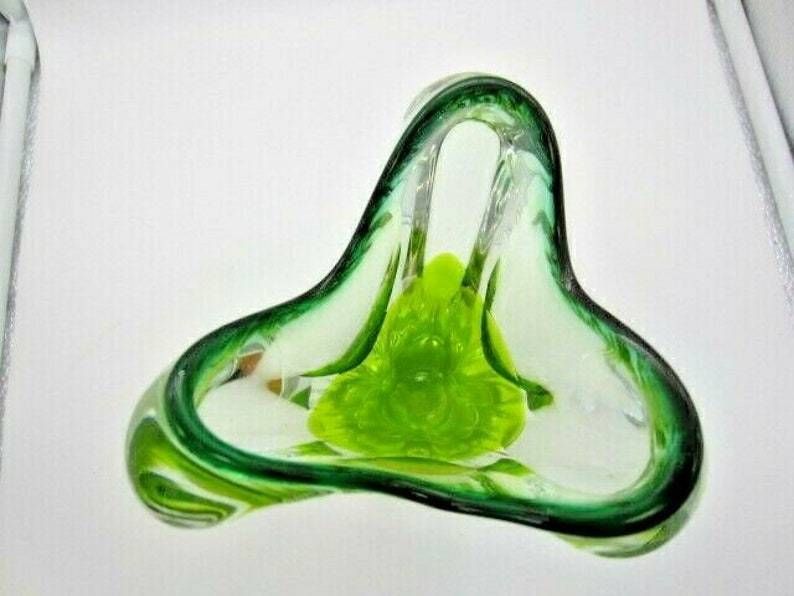 Sommerso Lime Green Ice Cream Cone Art Glass Vase  Sculpture Czech + Label photo vinterior