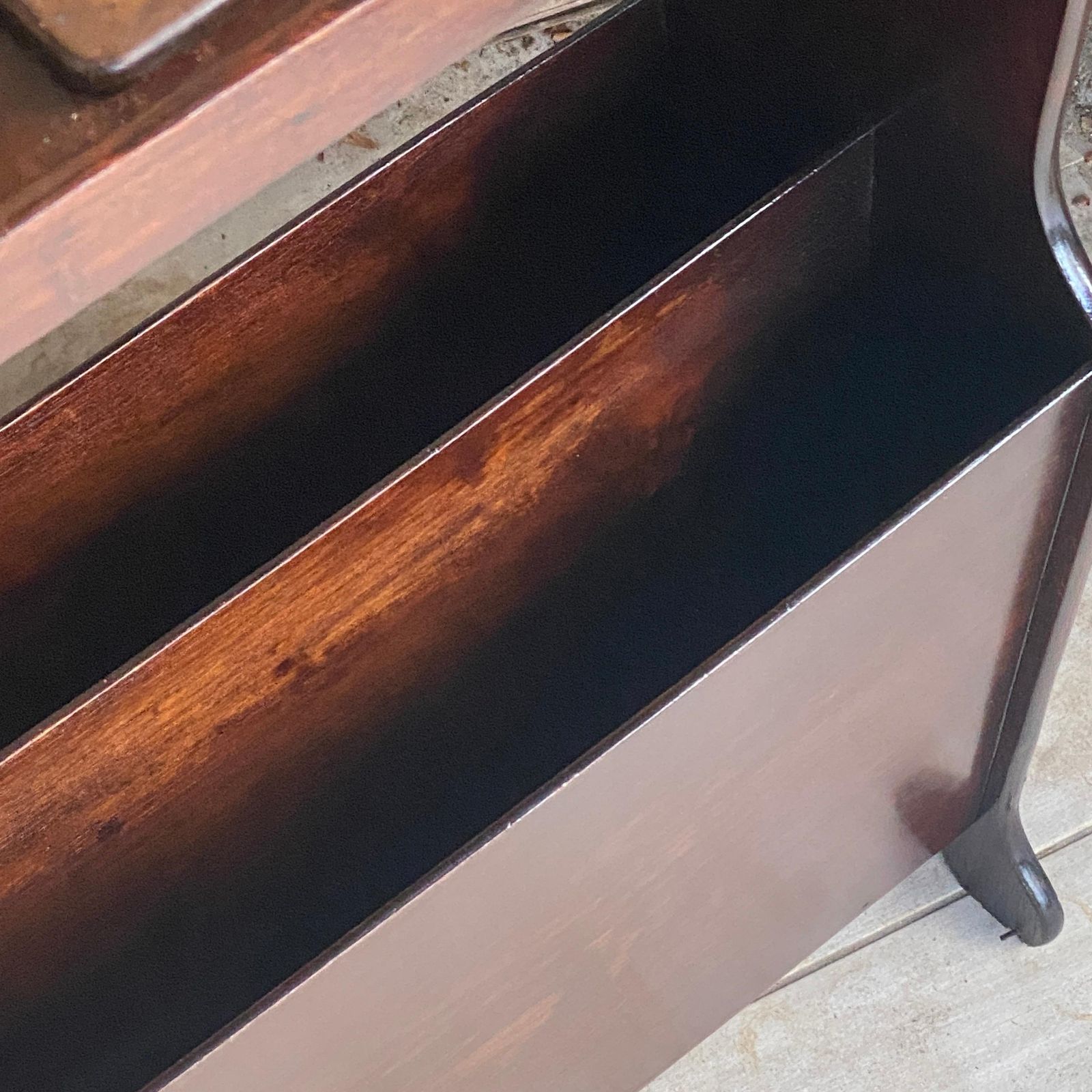 Magazine Stand In Wood, Stampted Made In England, 20th Century, Brown Color photo for sale