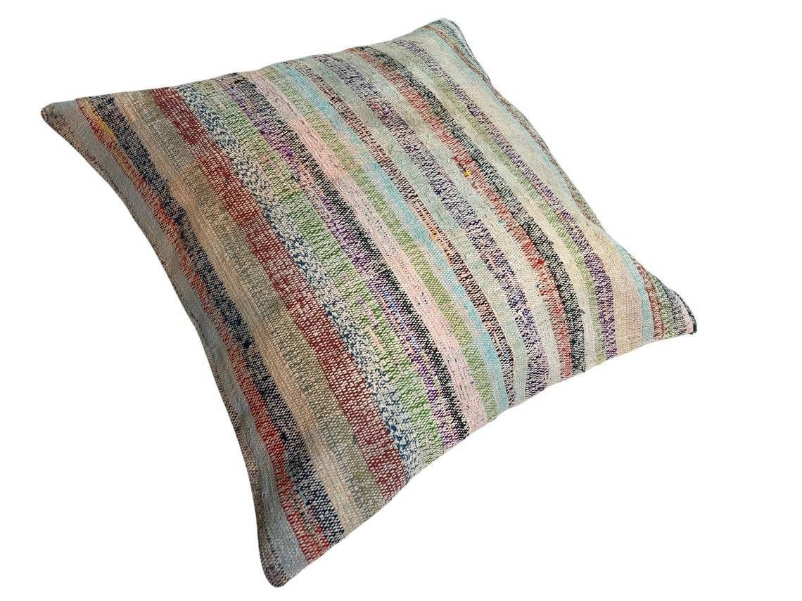 Tapis Kelim Kilim Pillow Cover ,Vintage Meditation Bench Kelim Teppich Boho Kilim photo furniture