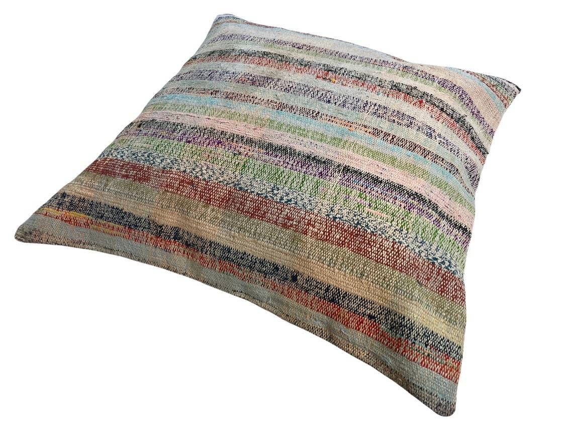 Tapis Kelim Kilim Pillow Cover ,Vintage Meditation Bench Kelim Teppich Boho Kilim photo vinterior