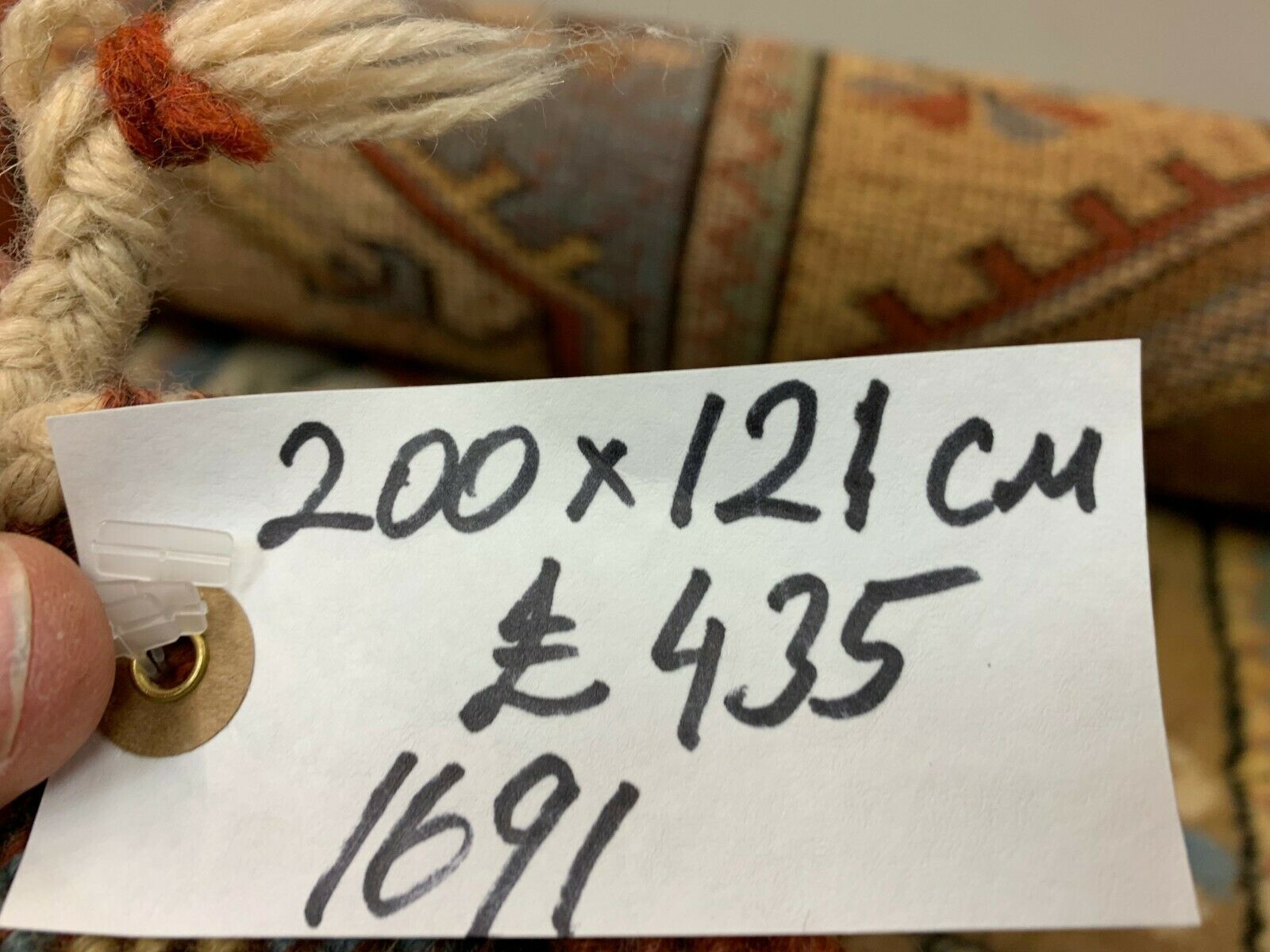 photo furniture Old Turkish Milas Rug 200x121 Cm Old Vintage Carpet Ushak Region Blue Beige Rust