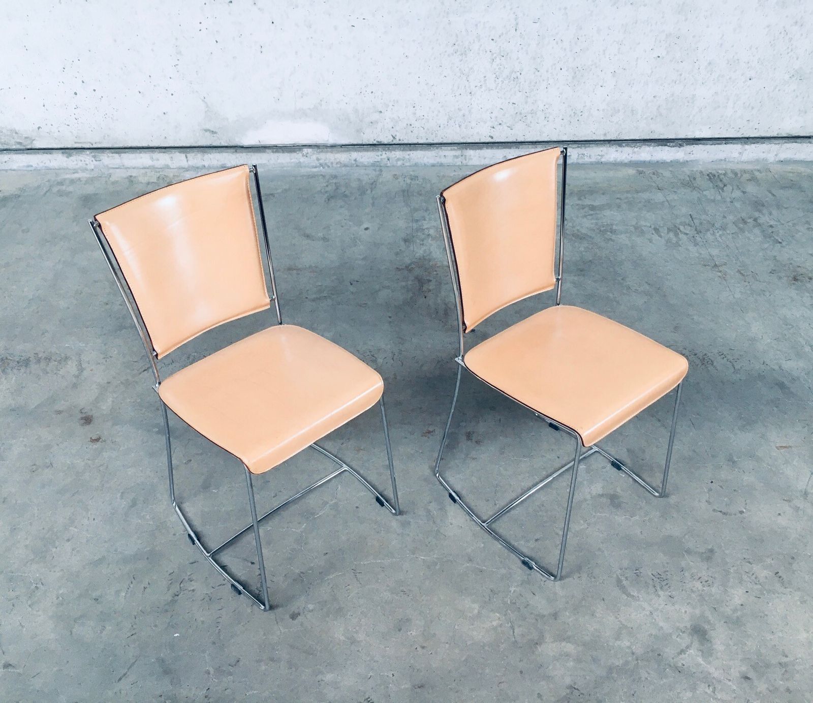 Postmodern Italiaans Design Lederen Eetkamerstoelen Van Segis, Italië, Jaren 1990 photo vintage