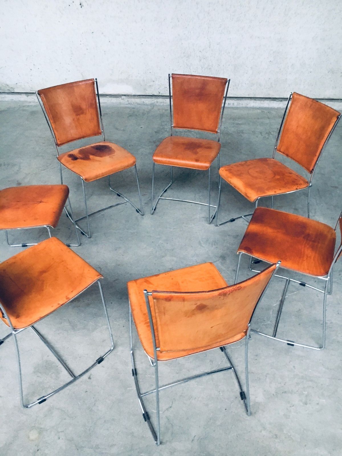 photo vintage Postmodern Italian Design Leather Dining Chair Set By Segis, Italy 1990's