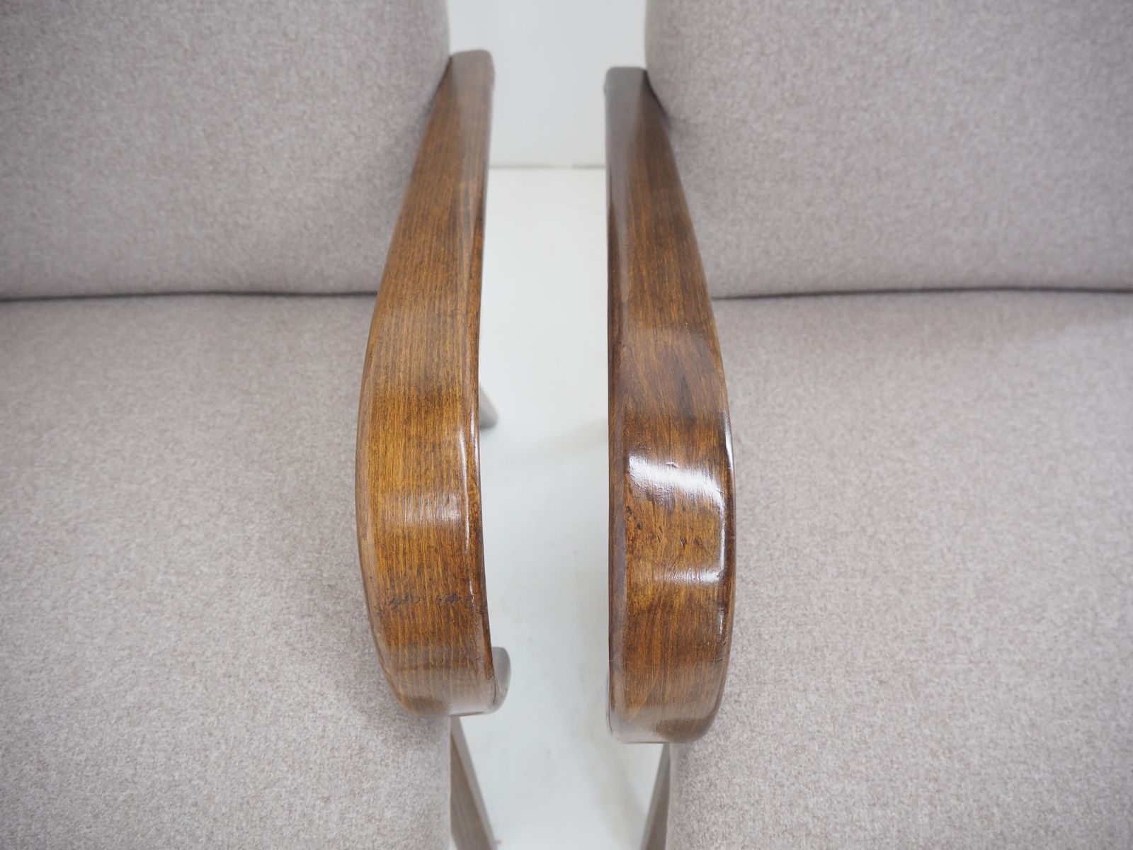 Paar beukenhouten fauteuils van Ton/Thonet, ca. jaren 1960, Tsjecho-Slowakije photo buy