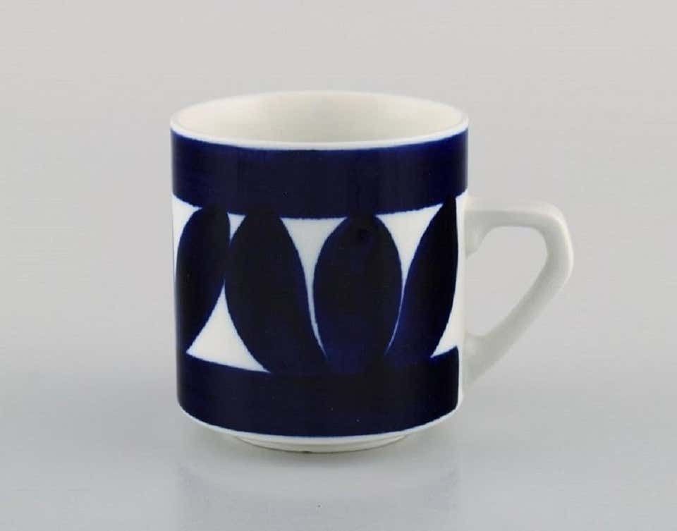Raija Uosikkinen For Arabia, Eight Sotka Coffee Cups With Saucers photo 512.0