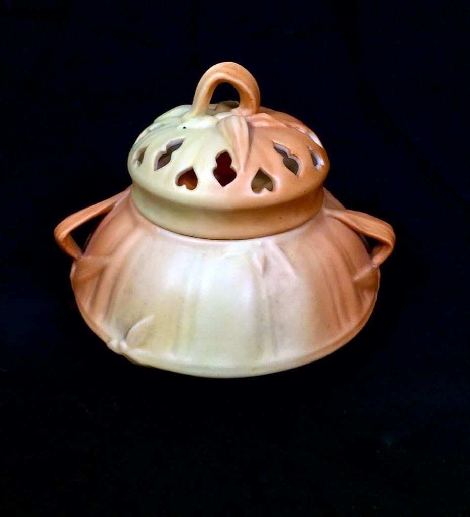 Antique Royal Worcester Porcelain Blush Ivory Pot Pourri Vase / 1923 photo furniture