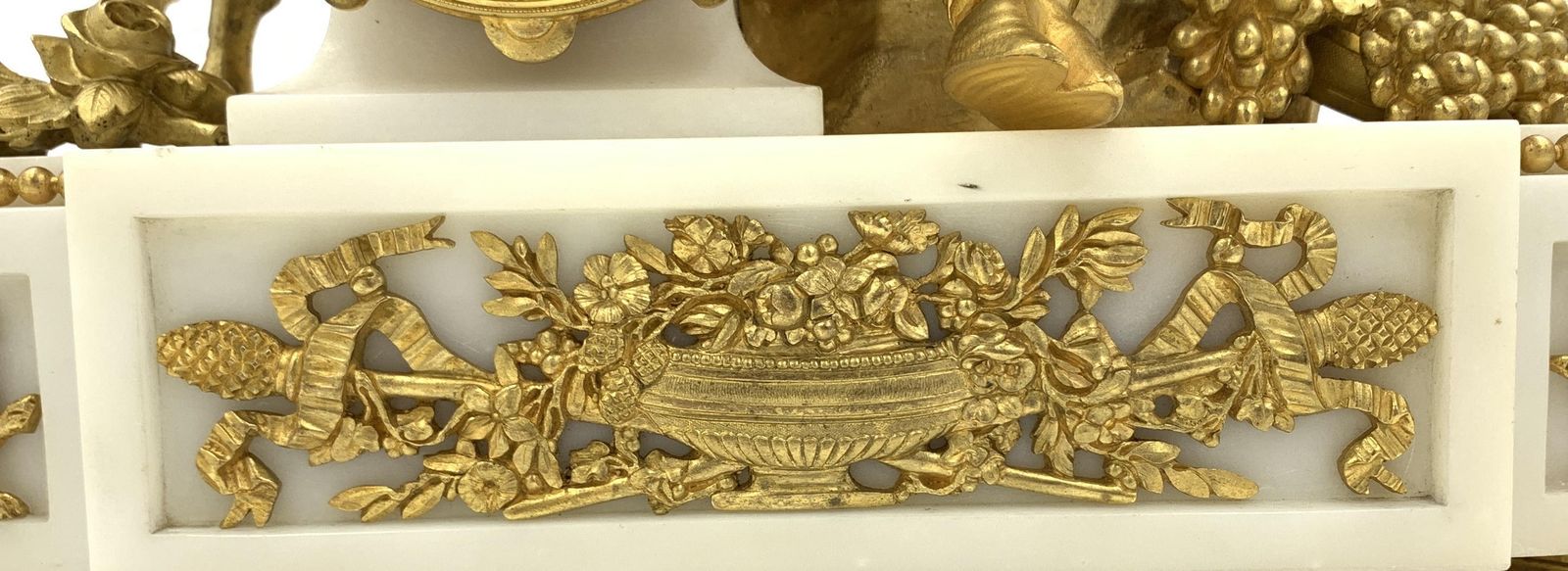 photo vinterior Louis XVI Style Gilt Bronze And White Marble Clock, François Linke, France, Late 19th Century