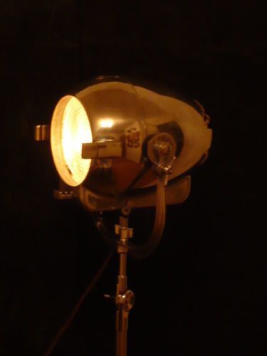 photo vintage 1950s Theatre Spot Light By Strand Electric London Film Studio Industrial Patt 123 Movie Lamp Lantern Lampe Tripod Tv Shakespeare & Hathaway
