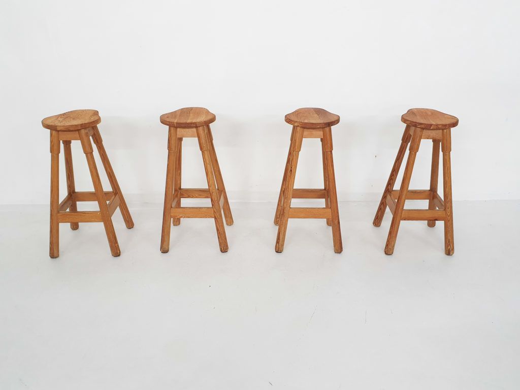 Scandinavian Modern Barkrukken Van Grenenhout, Ca. Jaren 1970 photo vinterior