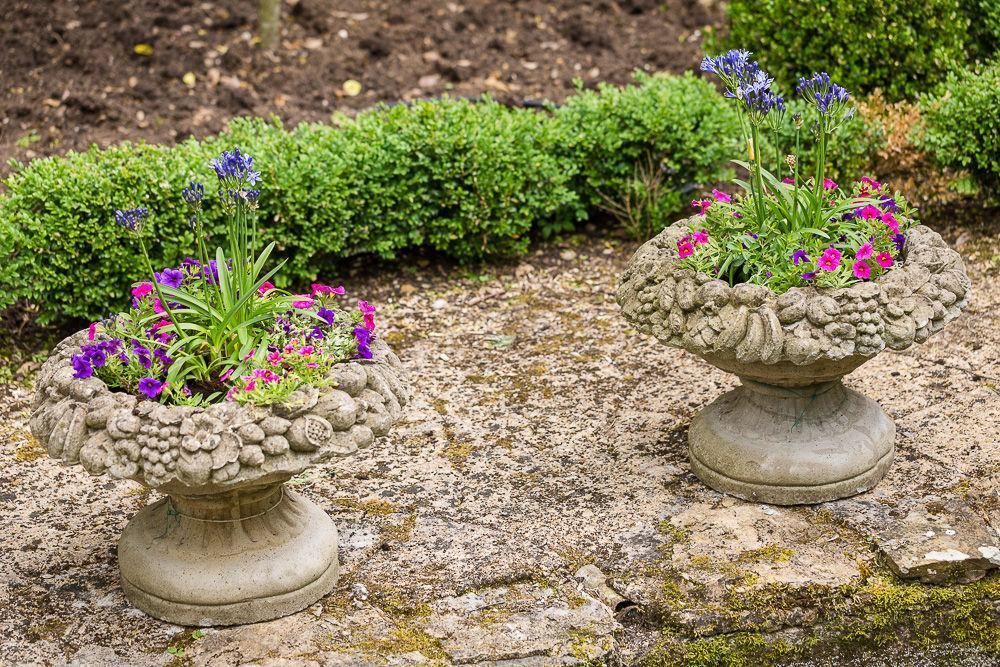 Garden Urns photo buy