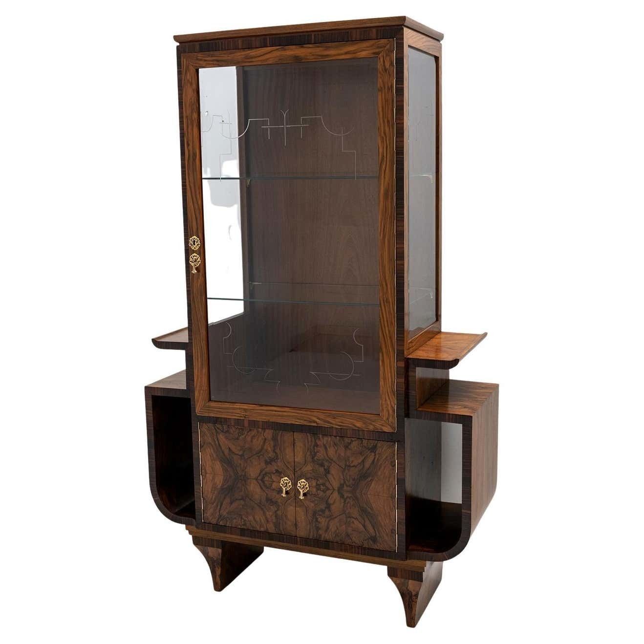 Art Dèco Italian Walnut Vitrines Or Bar Display Cabinet, 1925