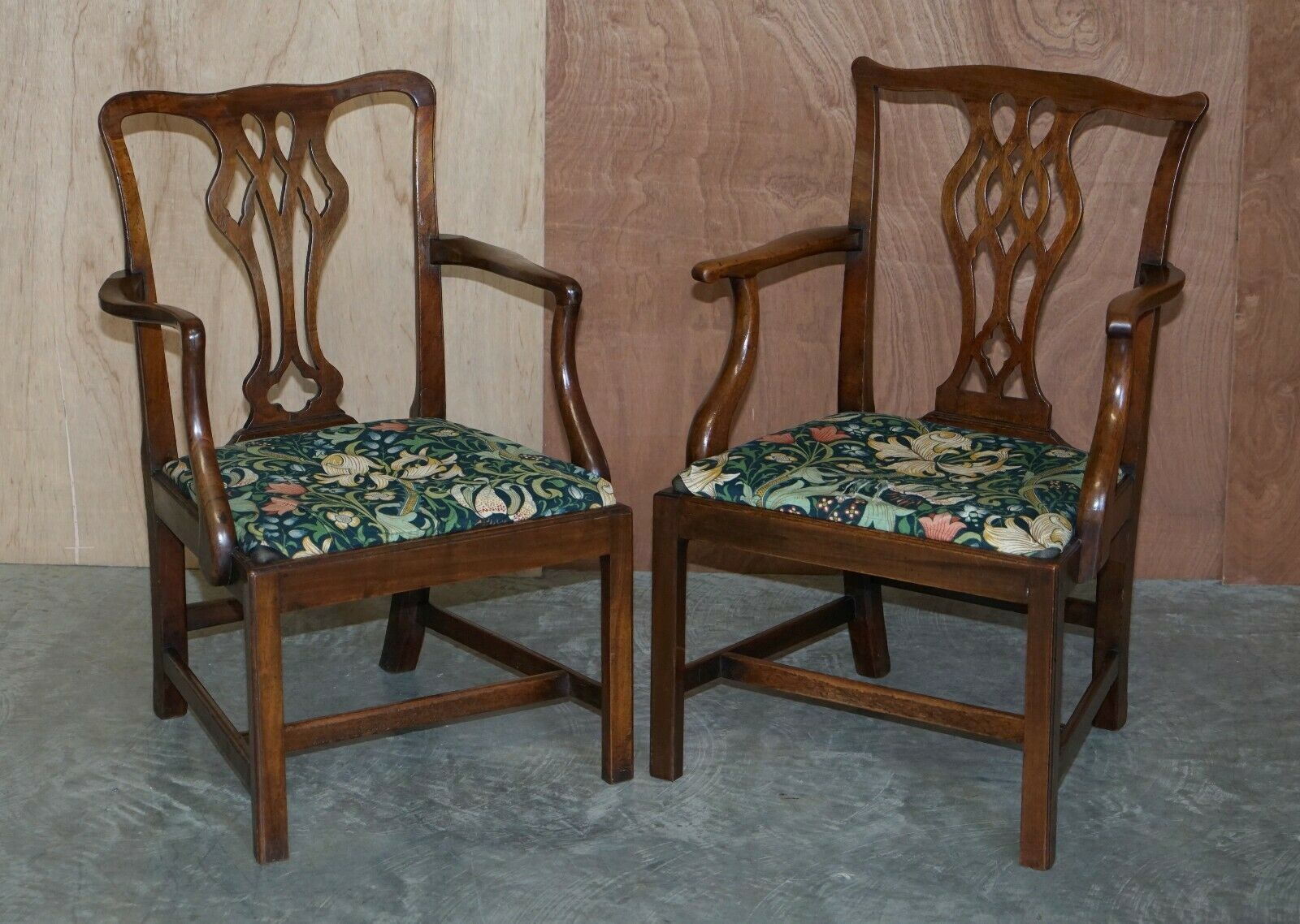 photo furniture 8 Antique George III Circa 1830 Thomas Chippendale Dining Chairs William Morris