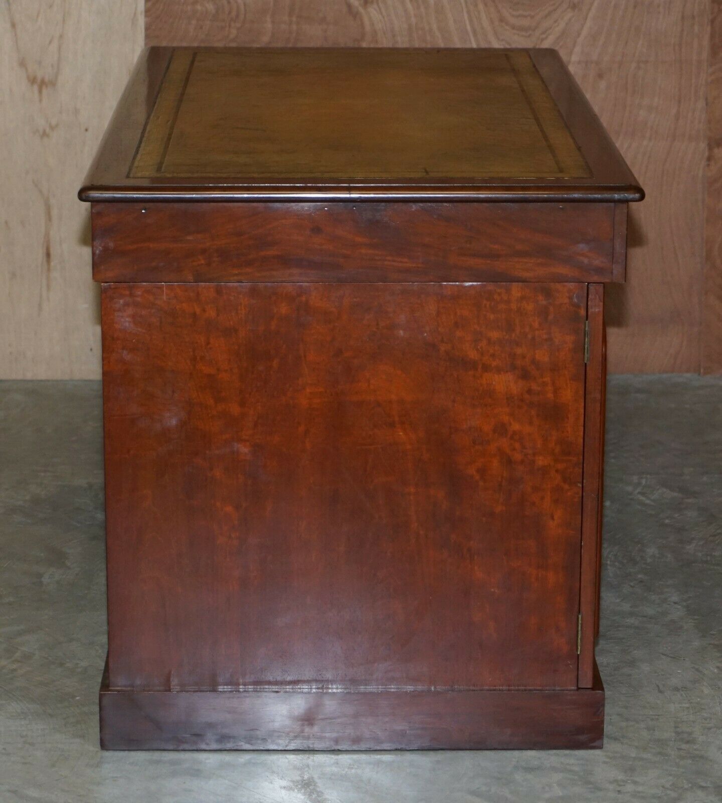 Furniture Sublime Antique Mahoany Pedestal Desk With Green Leather Writing Slope Drawer photo