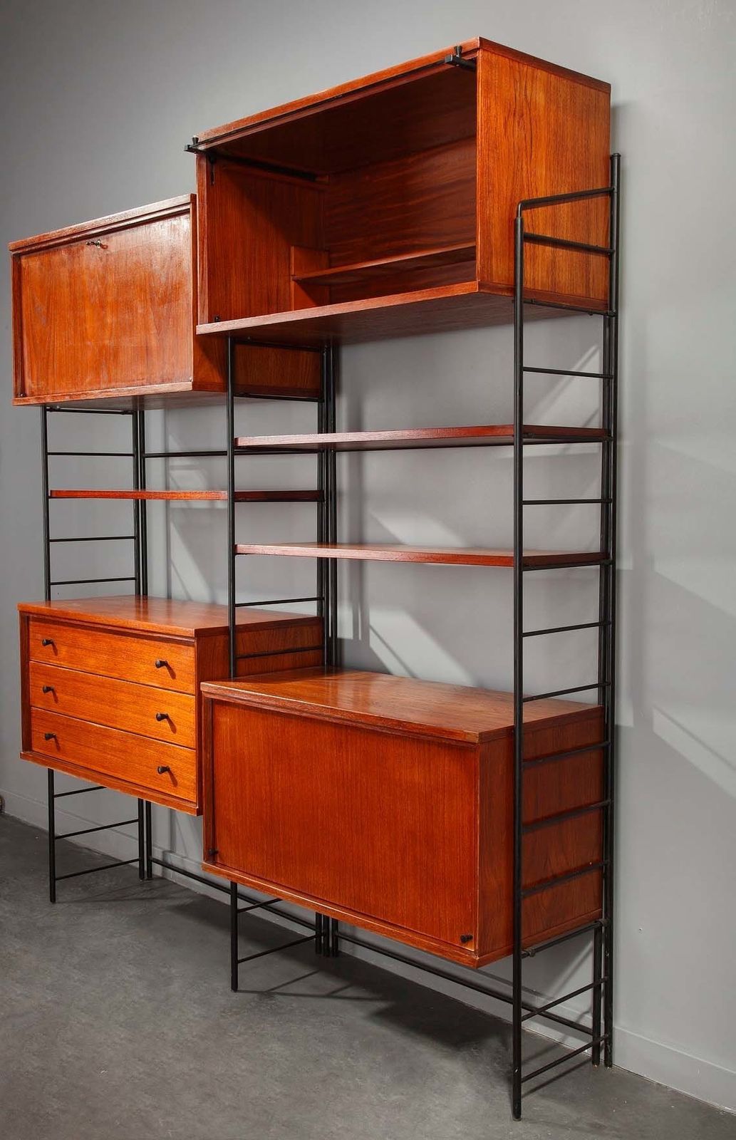 Scandinavische houten boekenkast uit de jaren 1960 photo furniture
