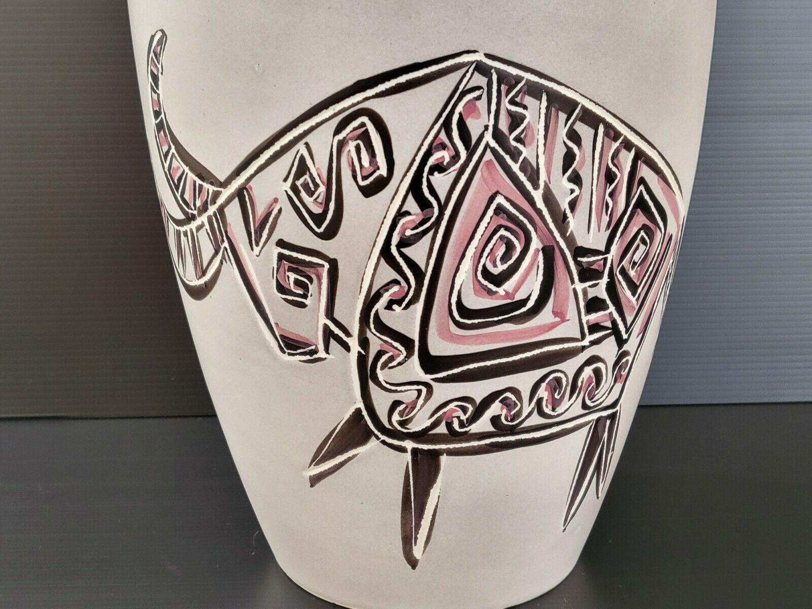 Vase Ceramique A L'auroch Vintage 1950 De Raymond Chastagnol Vallauris 50s 1950s photo furniture