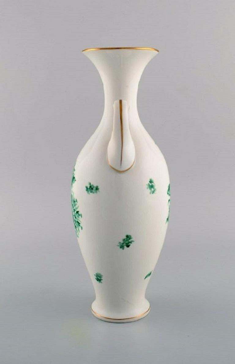 Large Herend Green Chinese Vase In Hand Painted Porcelain, Mid 20th Century photo Home Decor