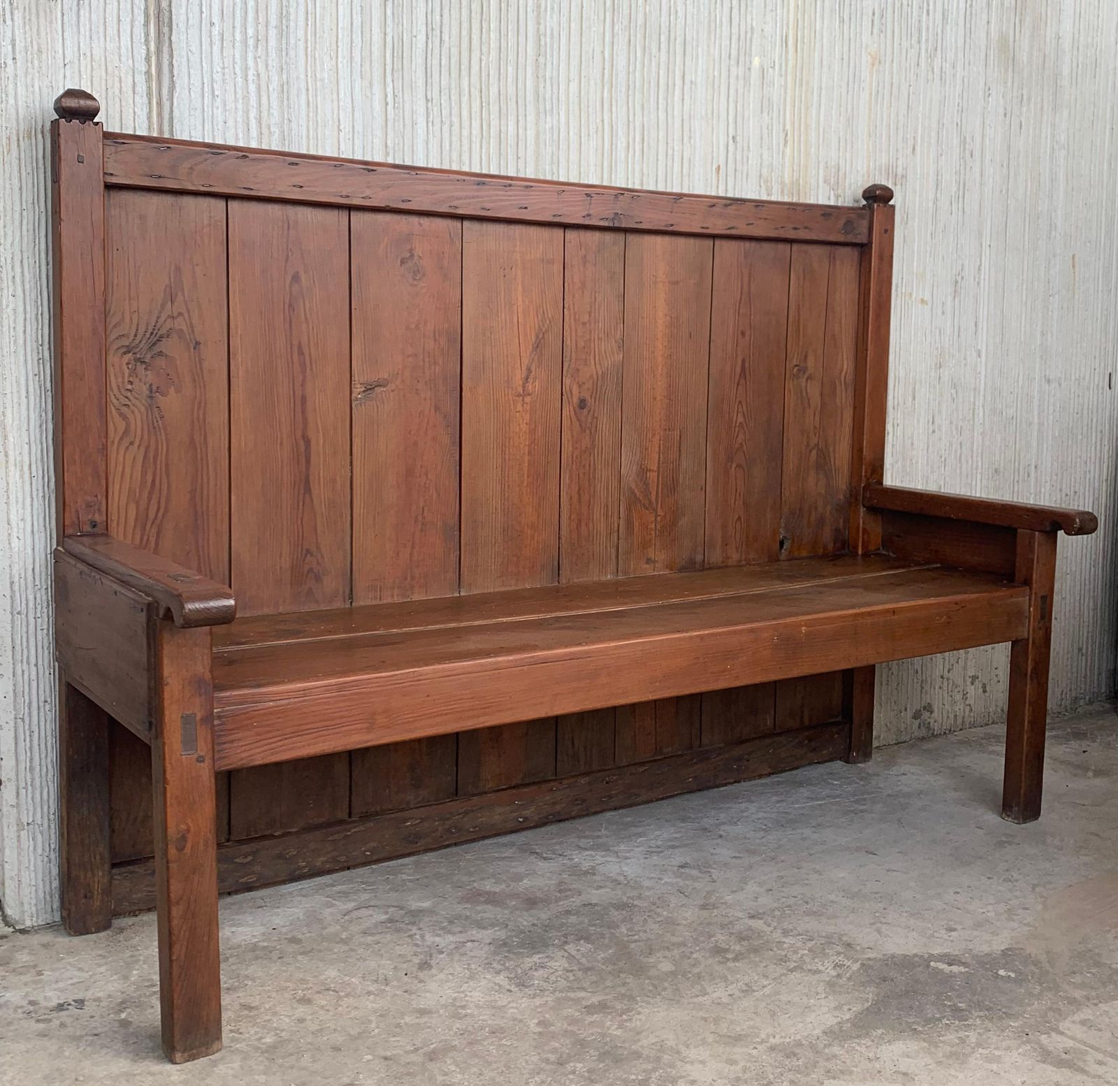 Banc espagnol peint à queue d'aronde et dossier haut, début du XXe siècle photo Mobilier