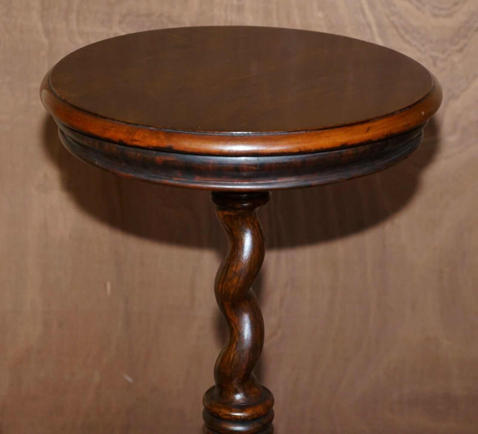 Exquisite Antique Barley Twist Hand Carved Mahogany Side End Lamp Wine Table photo vinterior