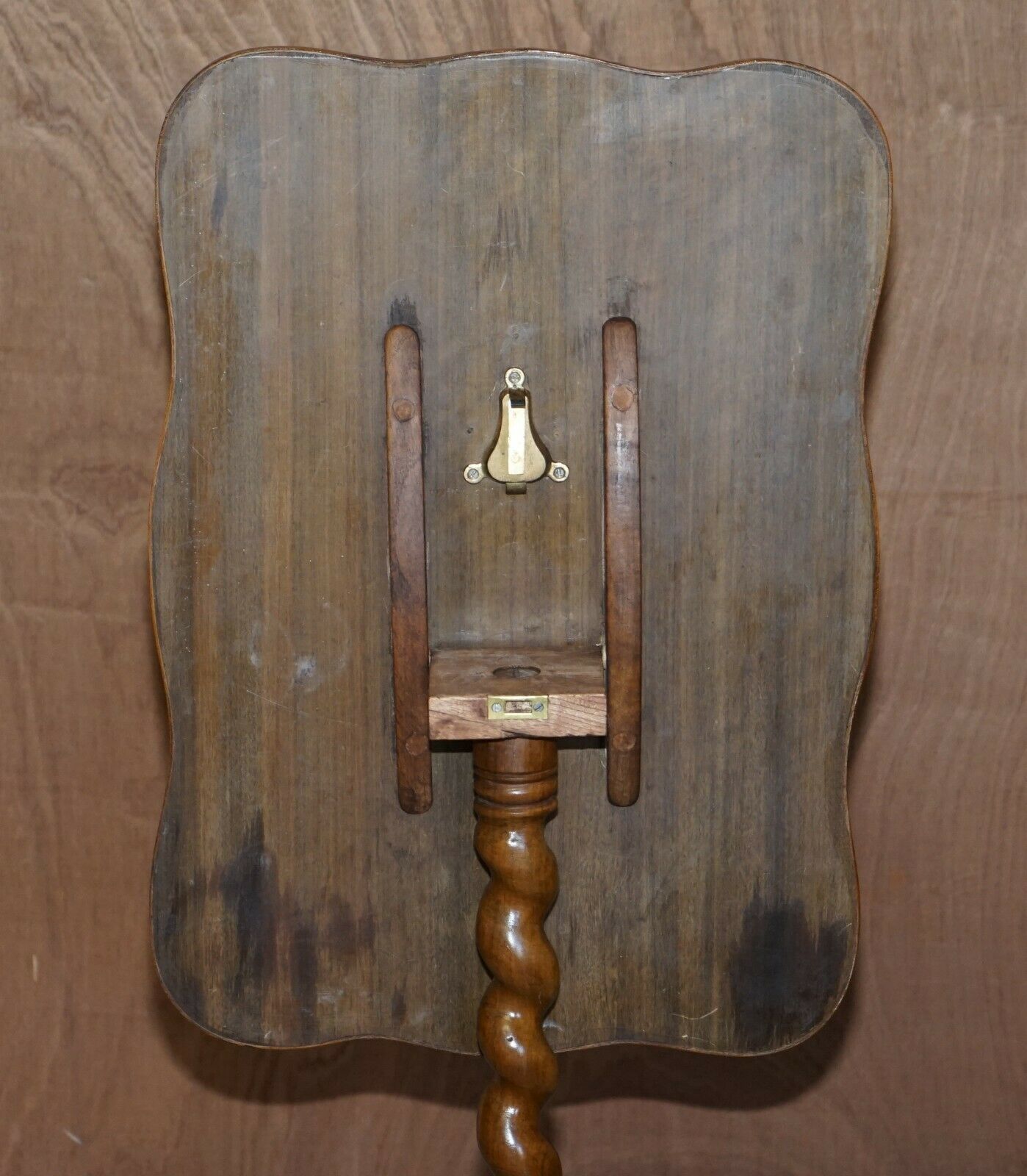 950.0 Lovely Antique Victorian English Walnut Tilt Top Side Occasional Tripod Table photo