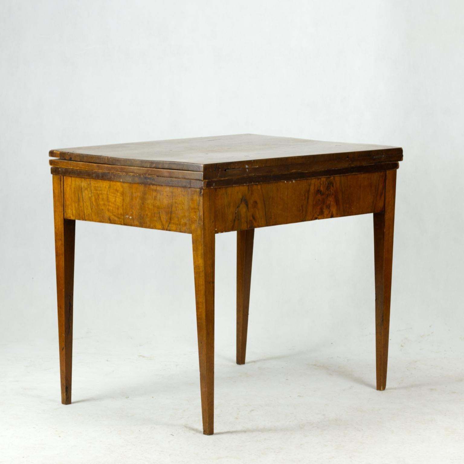 Biedermeier Table, 19th Century photo 1114.0