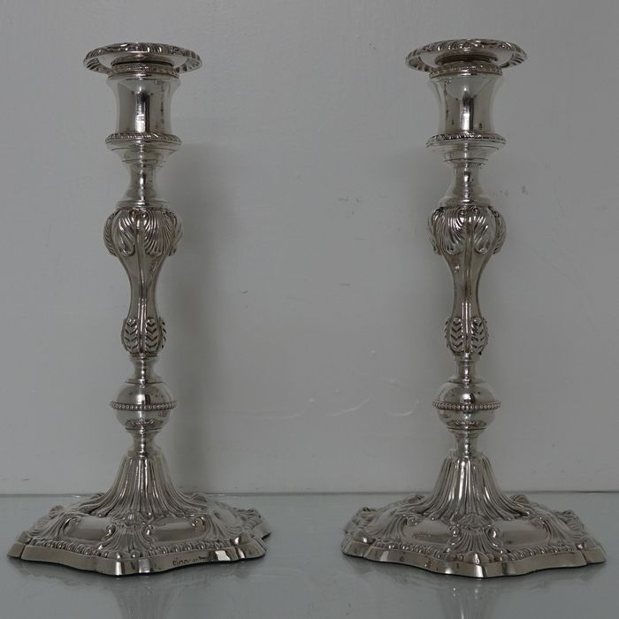 19th Century Antique Victorian Silverplated Pair Of Candlesticks Walker & Hall