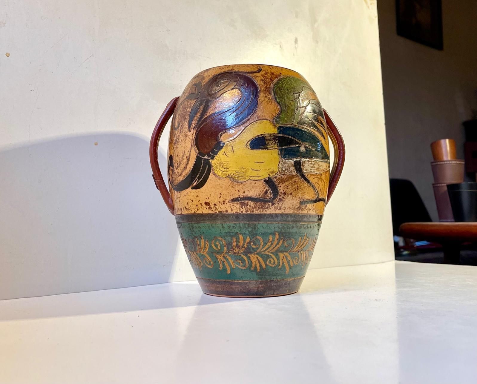 Antique Italian Terracotta Urn With Roosters In Majolica, 18th/19th Century photo furniture